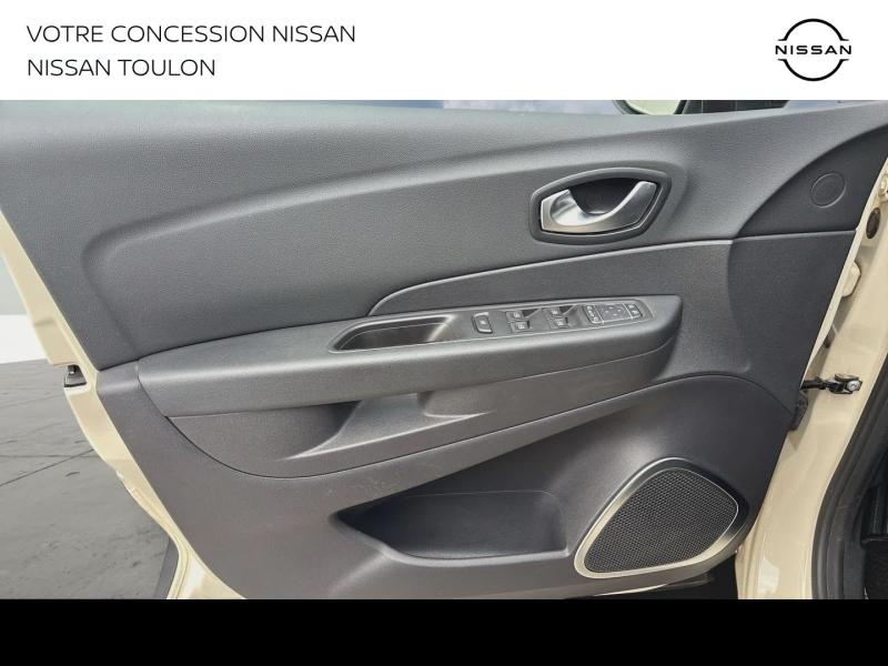 RENAULT Captur d’occasion à vendre à TOULON chez PRESTIGE AUTOMOBILE (Photo 11)